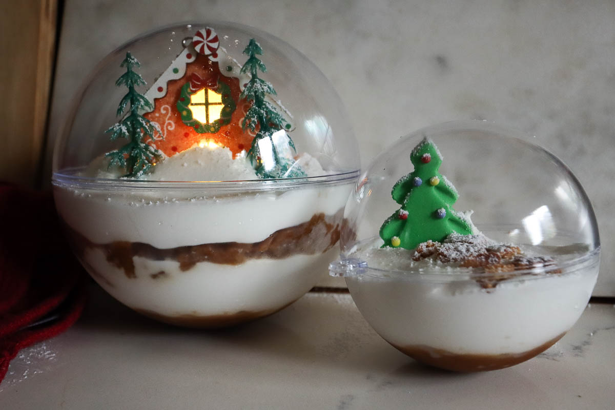 Snow globe Christmas desserts