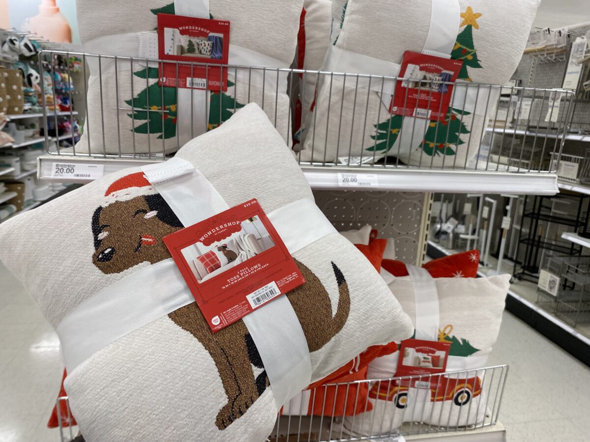 Holiday pillows